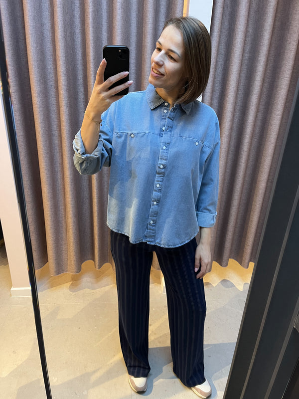 IHarcher sh Light blue washed ichi jeanshemd blouse blauw denim lange mouwen knoopjes