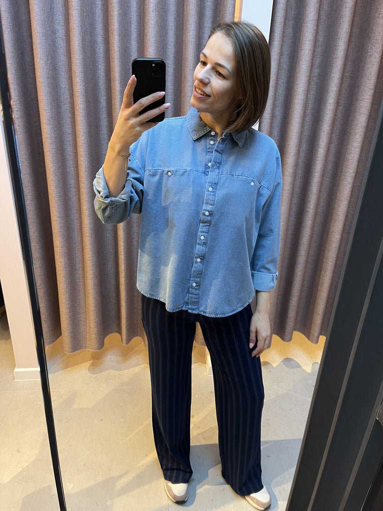 IHarcher sh Light blue washed ichi jeanshemd blouse blauw denim lange mouwen knoopjes