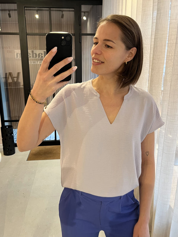 JDYlion life s/s top wvn noos thistle losvallende top korte kapmouwen v-hals lila