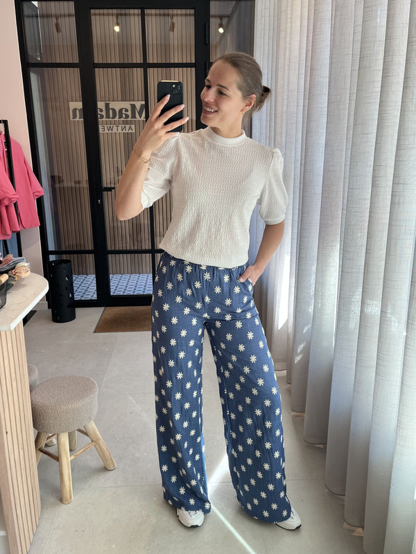 pants indy blauw wit bloem print losvallende broek ydence
