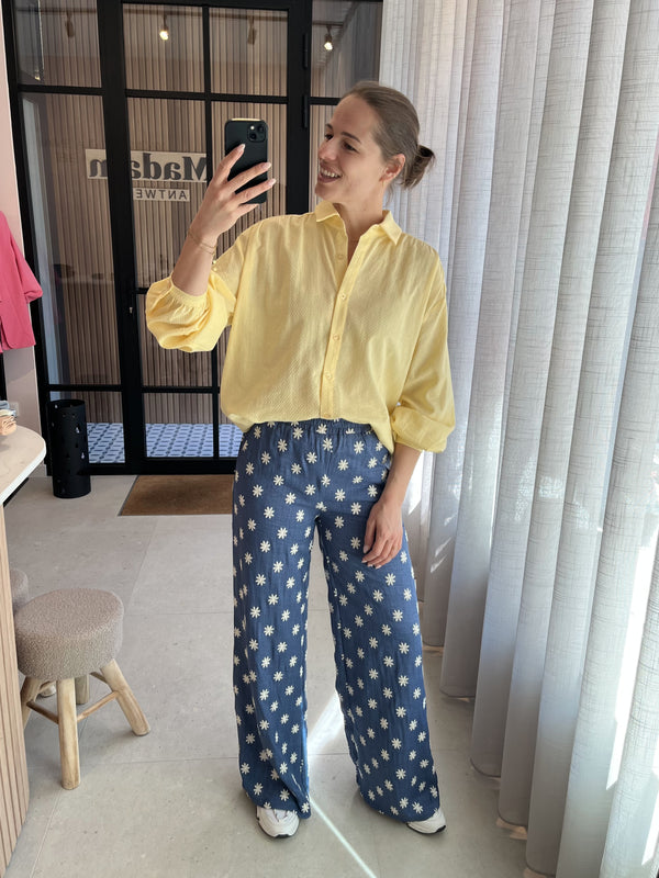 pants indy blauw wit bloem print losvallende broek ydence