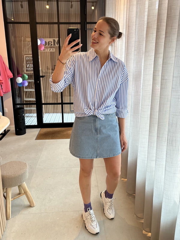 JDYvesper l/s loose striped shirt wvn cloud dancer cornflower hemd blouse losvallende lange mouwen blauw wit gestreept knoopjes