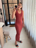 Ydence knitted dress ariel brick red lange mouwloze jurk steenrood