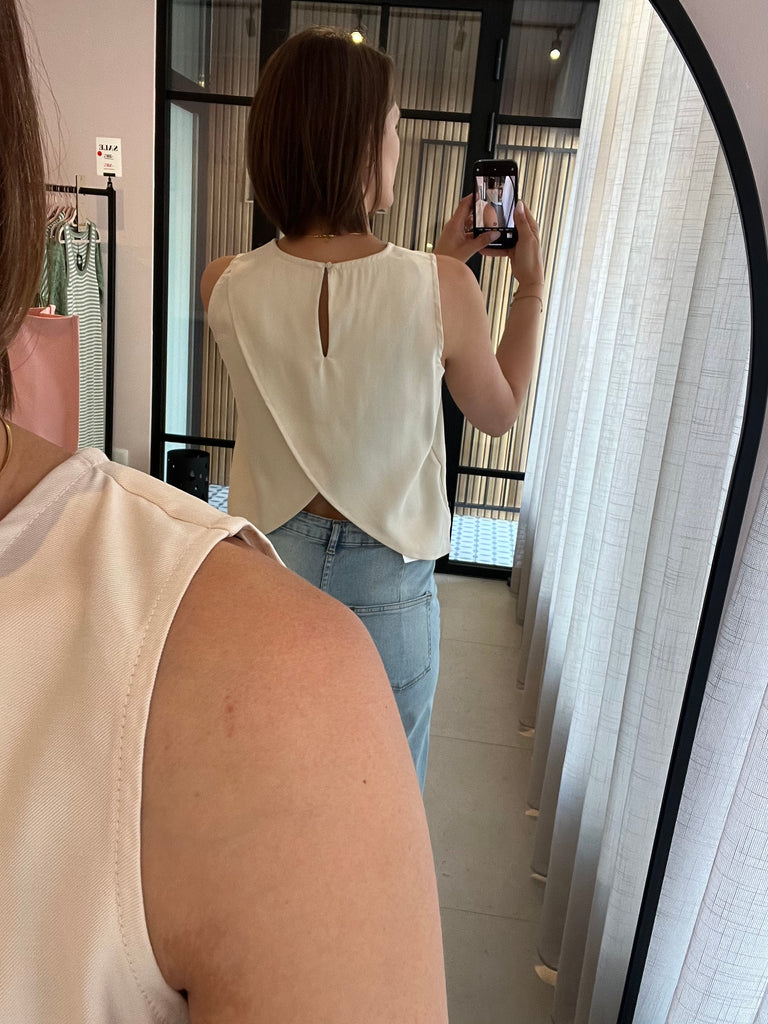 JDYsolde s/l o-neck top tlr sandshell mouwloze top beige