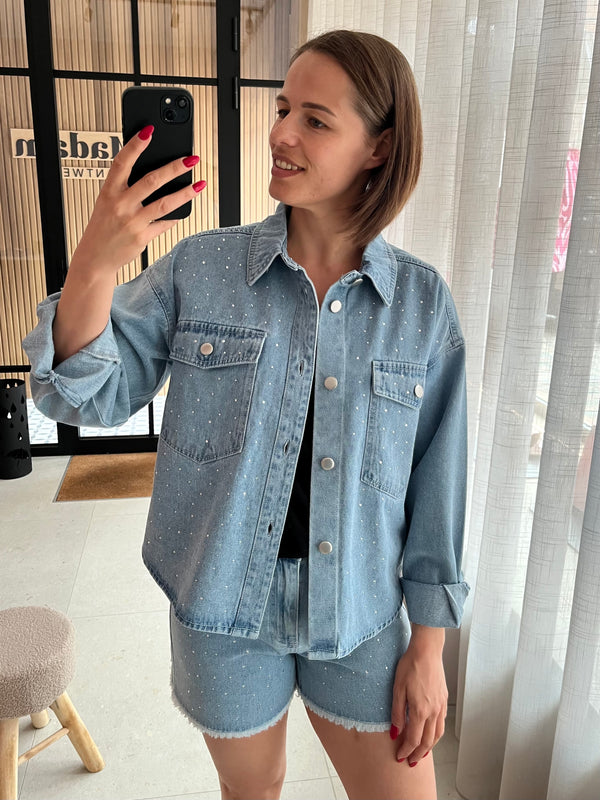 PCTAMRA RHINESTONE DENIM JACKET light blue denim pieces jeansvest jeansjas glitters lange mouwen lichtblauw