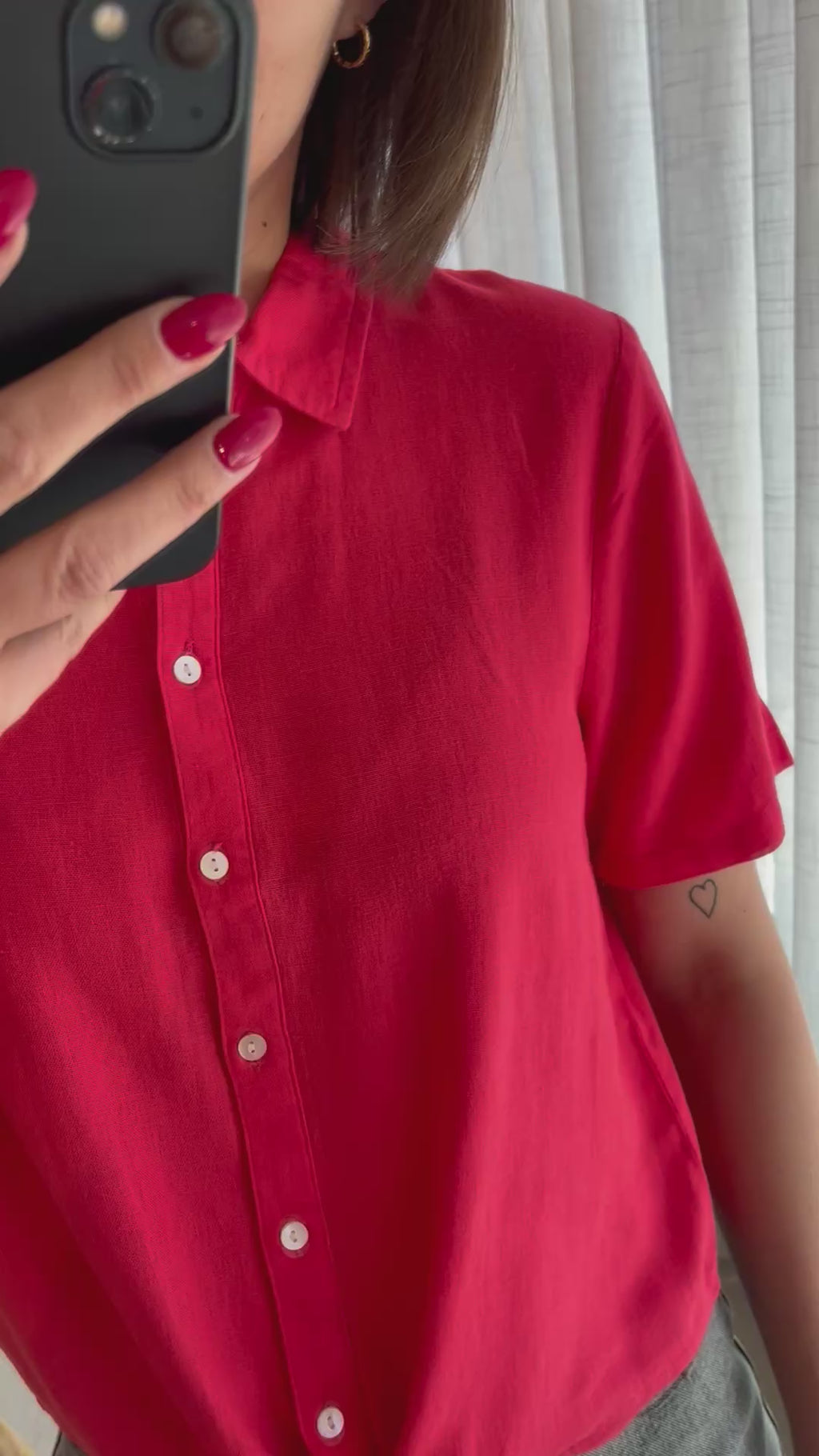 IHlinno sh2 top korte mouwen knoopje linnen framboos roze rood ichi