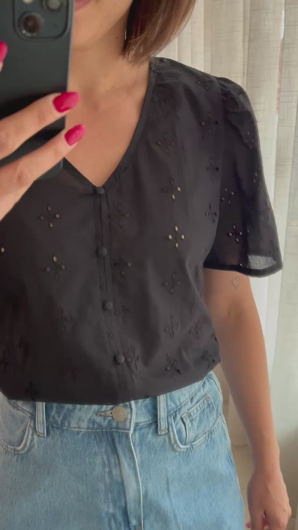 JDYmillie s/s embroidery shirt wvn black zwart top blouse v-hals korte mouwen