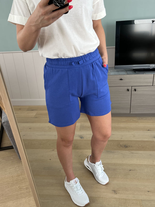 JDY paris shorts dazzling blue short joggingstof felblauw
